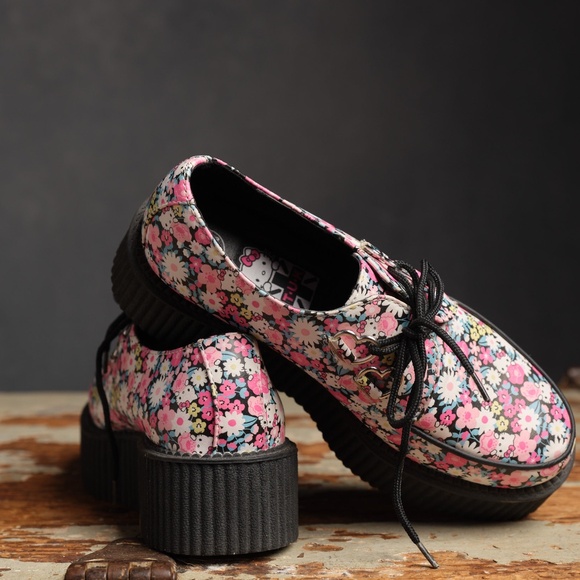 T.U.K Shoes - COPY - T.U.K HELLO KITTY FLORAL VIVA MONDO CREEPER size 9
